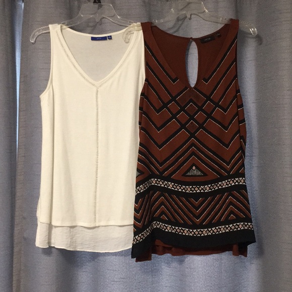🌸Bundle of two Apt. 9 Sleeveless Tops Size Medium - Picture 2 of 12